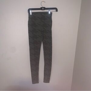 Alo Yoga Green Leggings Size XS
